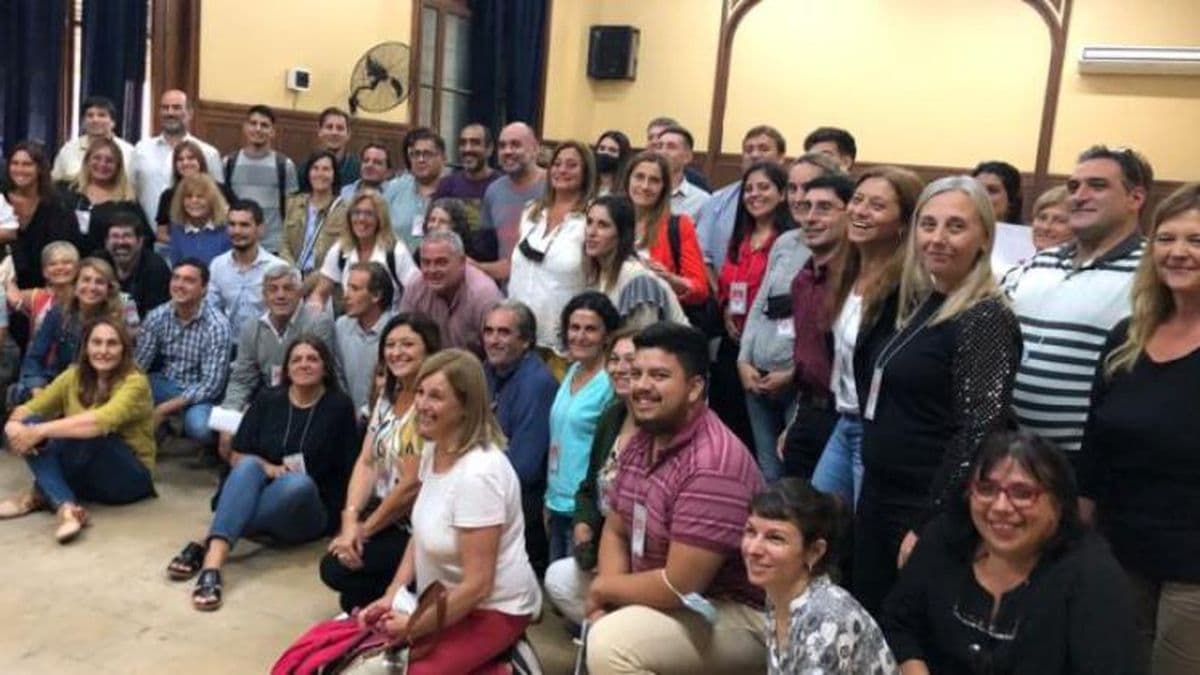 Los consejeros escolares radicales abogaron por nuevos desafíos
