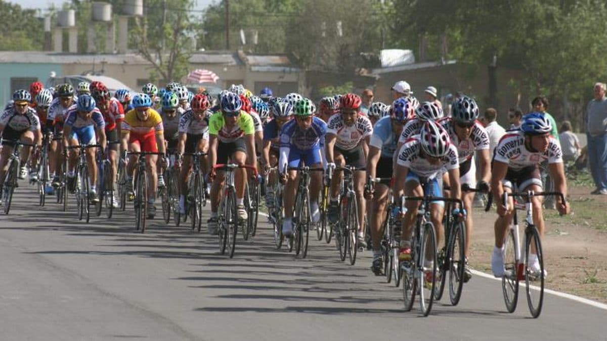 Ciclismo en El Panorámico: este martes se disputará el Gran Premio Día de la Bandera