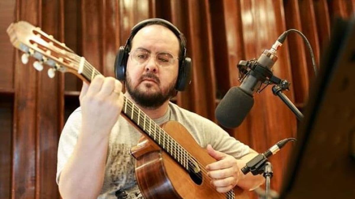 José Santucho comparte escenario con Jorge Fandermole