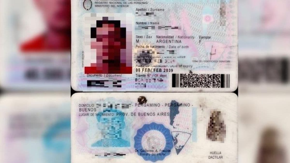 El ladrón olvidó el documento en el auto donde sustrajo la batería