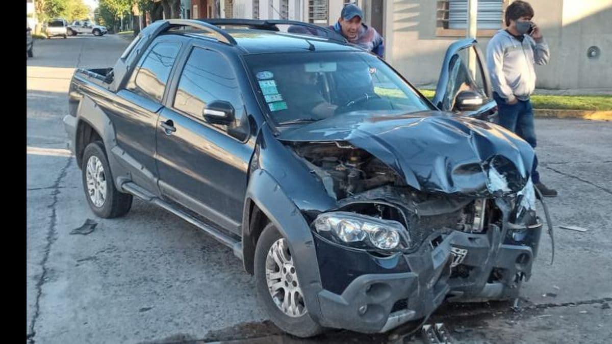 Impactante choque sin víctimas fatales en Belgrano y Perú