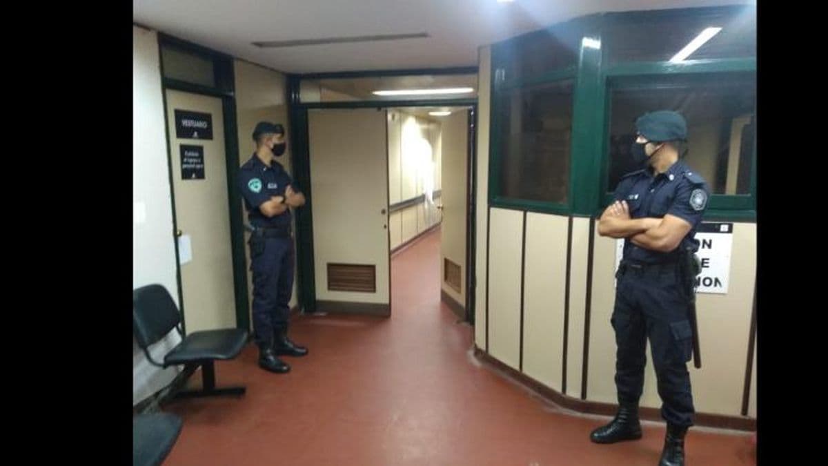 Se salvó de milagro: intentaron matarlo mientras dormía