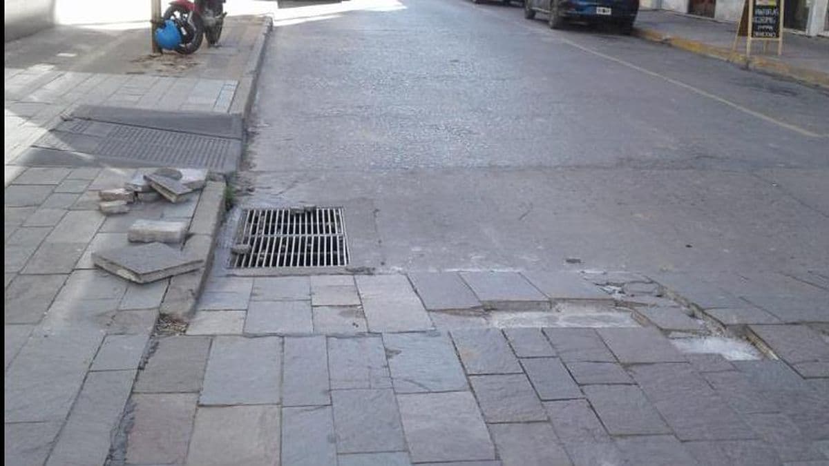 Llevarán a cabo arreglos en el cruce de calle Mitre y Peatonal San Nicolás