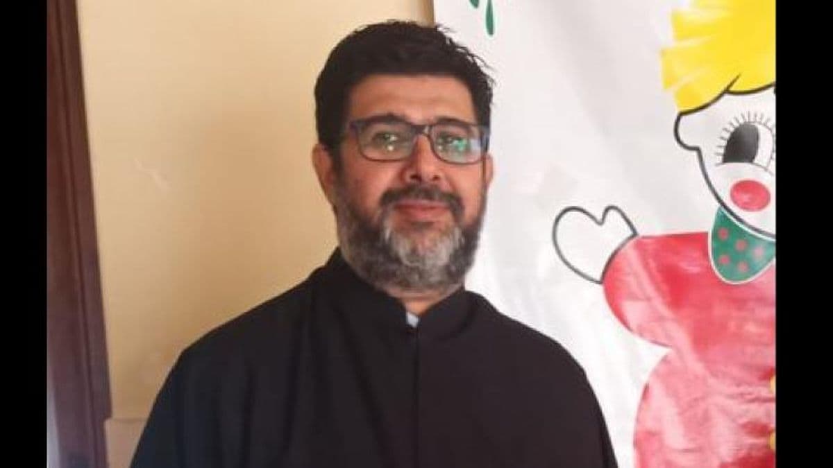 El padre Víctor presidirá este domingo su última misa en San Jorge