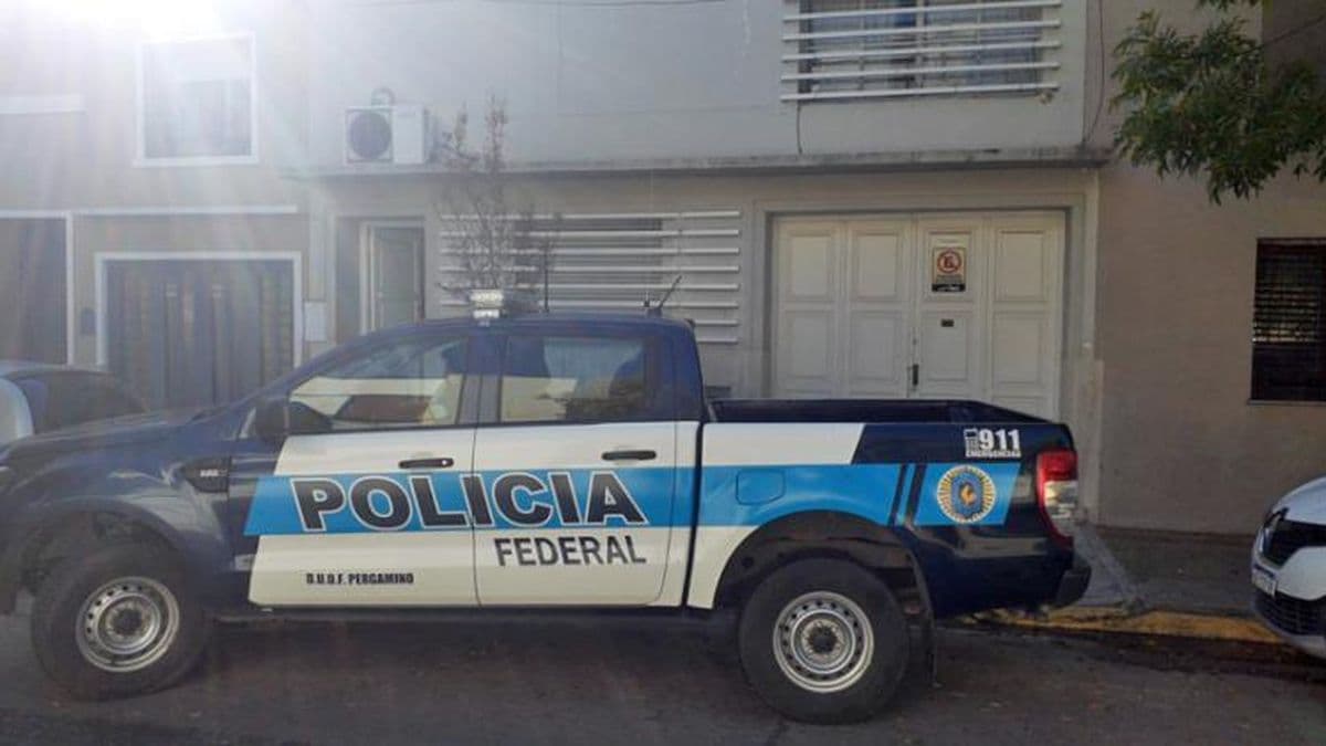 Allanamiento en Pergamino por estafas virtuales con la venta de dólares