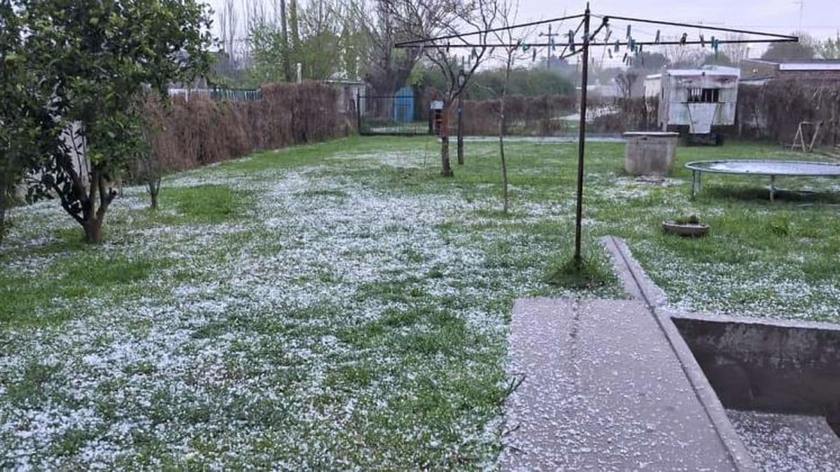 Cayó granizo en la localidad de Conesa