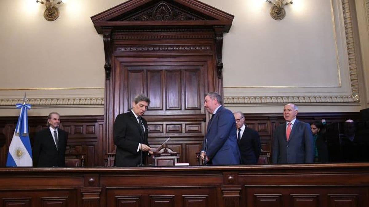 El rector de la Unnoba juró como integrante del Consejo de la Magistratura