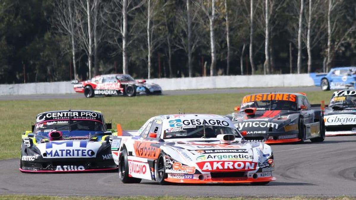 Un pase y siga por boxes terminó con las aspiraciones de triunfo de Domenech