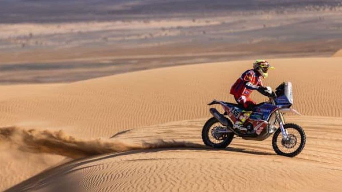 Joaquín Debeljuh superó la novena etapa y quedó a tres de completar el Dakar