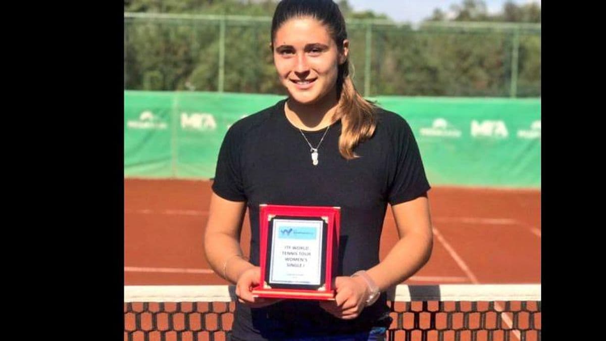 Julia Riera campeona del torneo W15 de Antalya