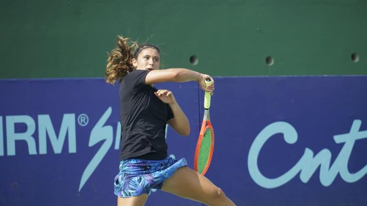 El primero si, el segundo no: Julia Riera fue eliminada en el torneo W25 de Salinas