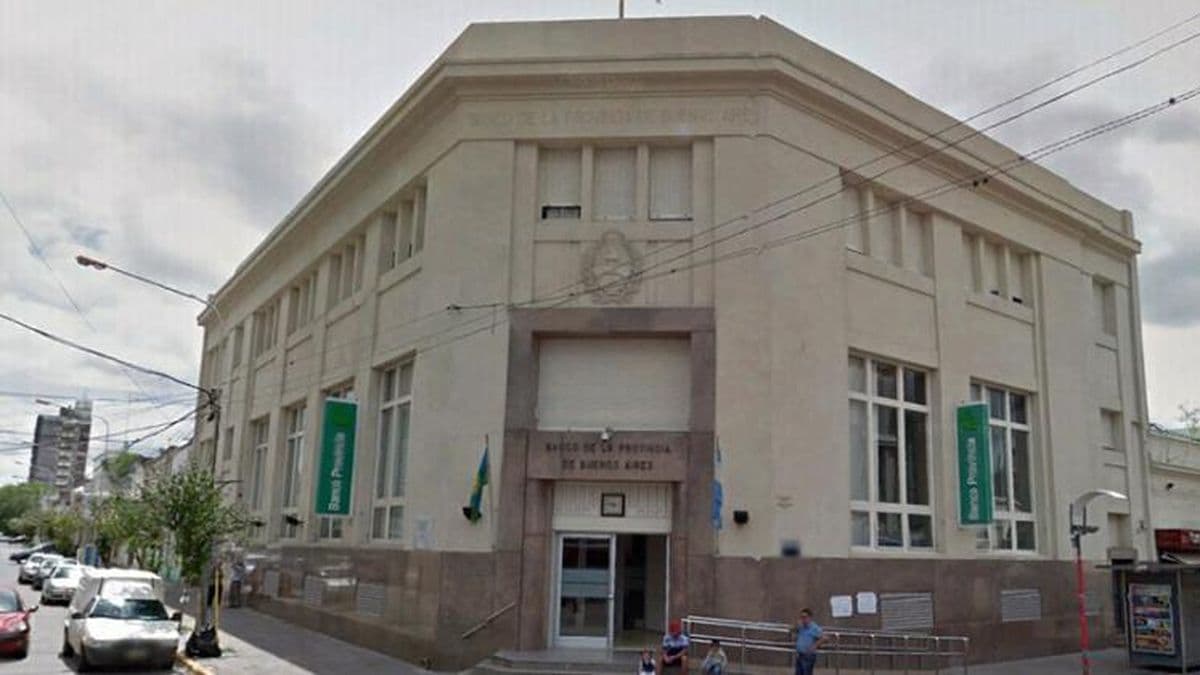 Los bancos en la Provincia vuelven a atender en el horario habitual de 10:00 a 15:00