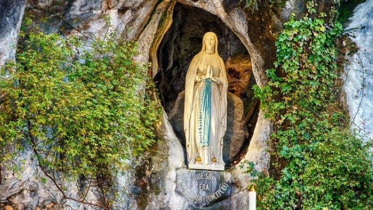 Celebran la novena de cara al día de la Virgen de Lourdes