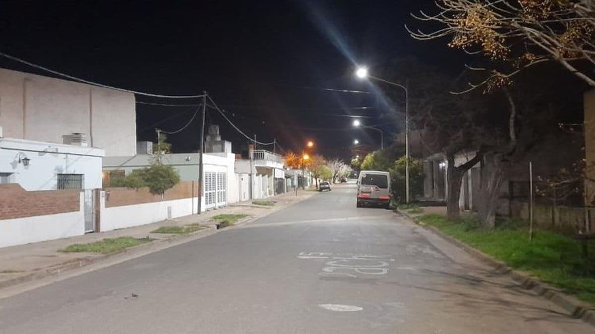 Más barrios de Pergamino se suman al plan de iluminación LED