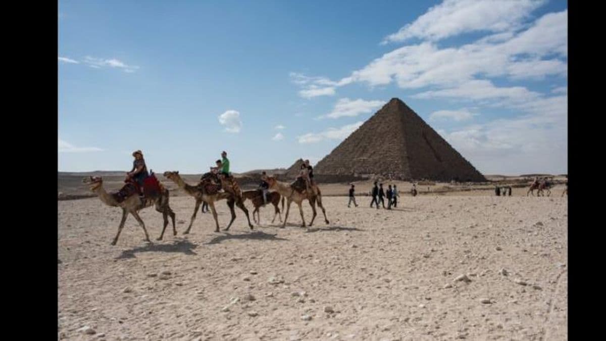 Iban a viajar a Turquía y Egipto, fueron estafados y se enteraron en Ezeiza