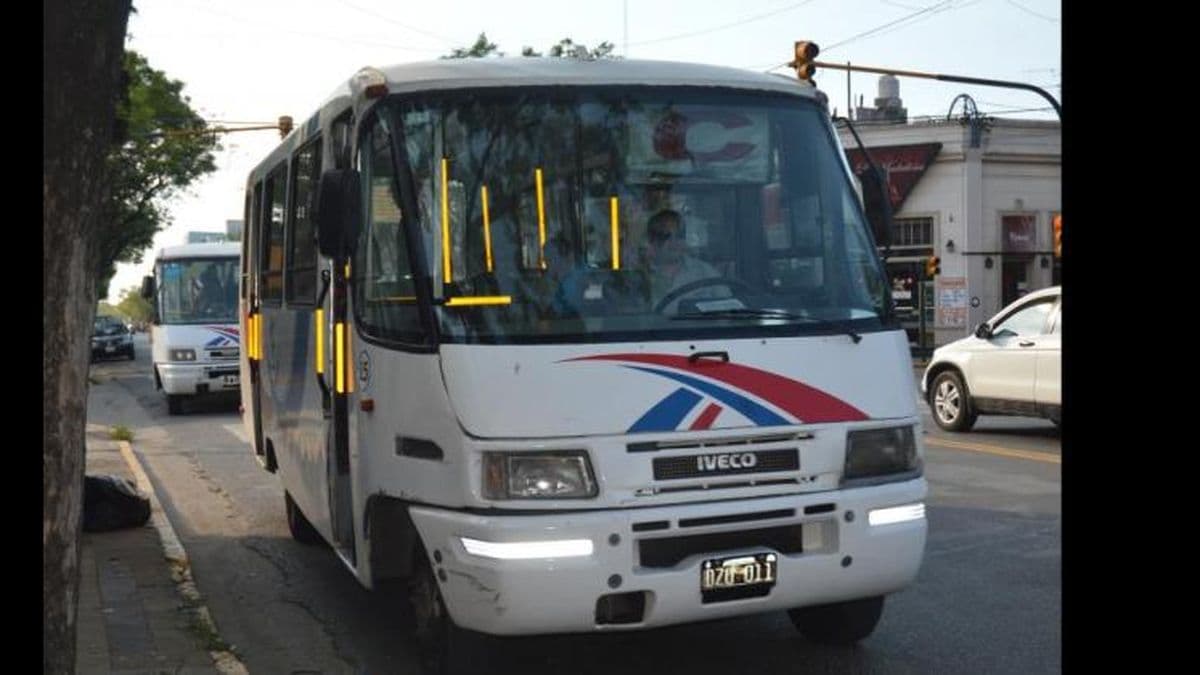 Cientos de pergaminenses sin colectivos: no hubo acuerdo entre partes y seguirá el paro