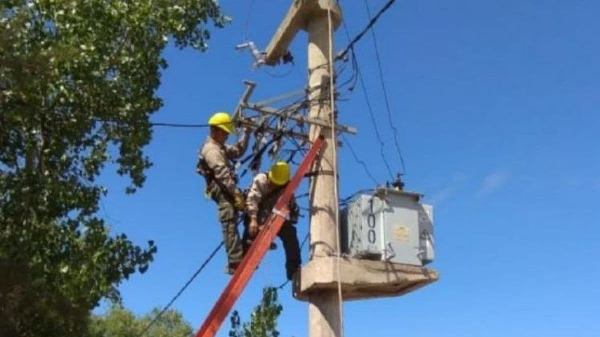 La ola de calor y una recurrente consecuencia: los cortes de electricidad