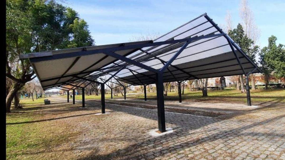 La Feria Agroecológica inaugura su espacio en un sector del Parque España