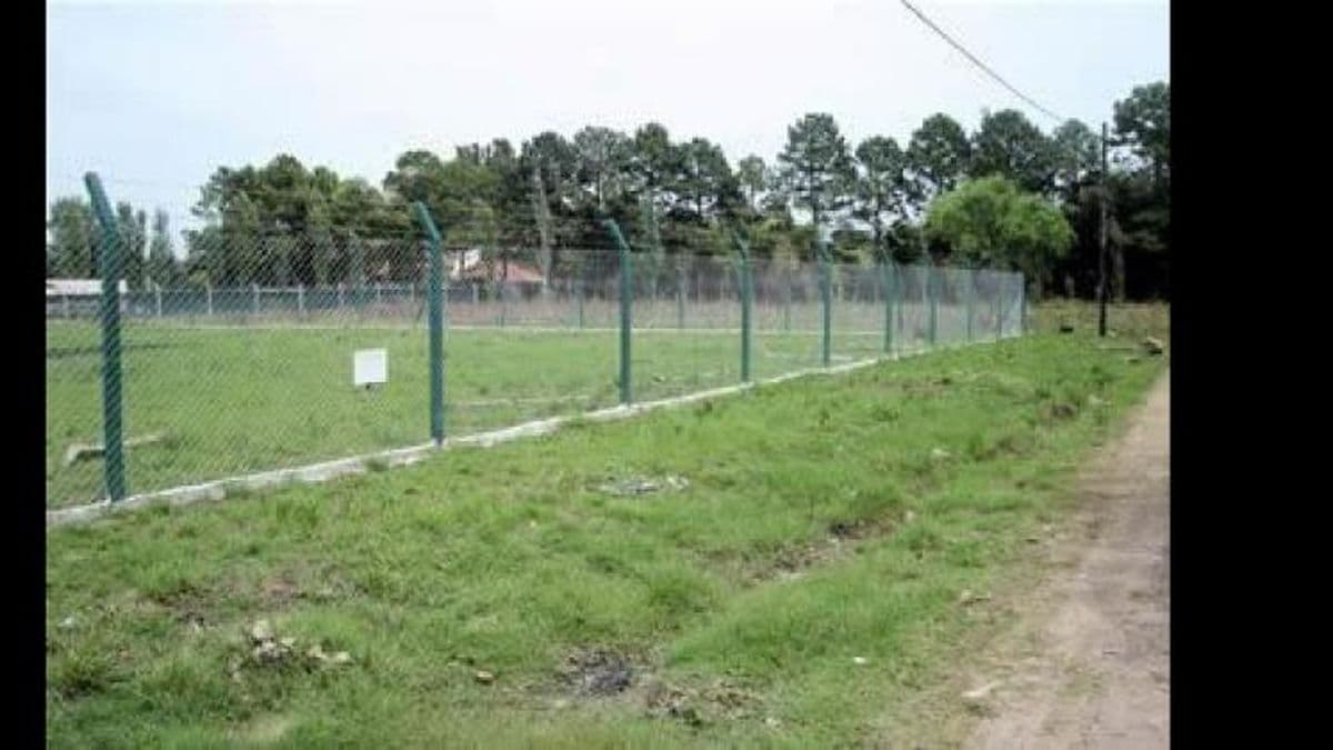 Robaron 90 metros del tejido perimetral de la futura cancha de Compañía