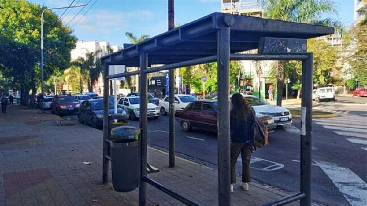 Tras un acuerdo parcial, un bono de $500.000 evitó el paro de colectivos