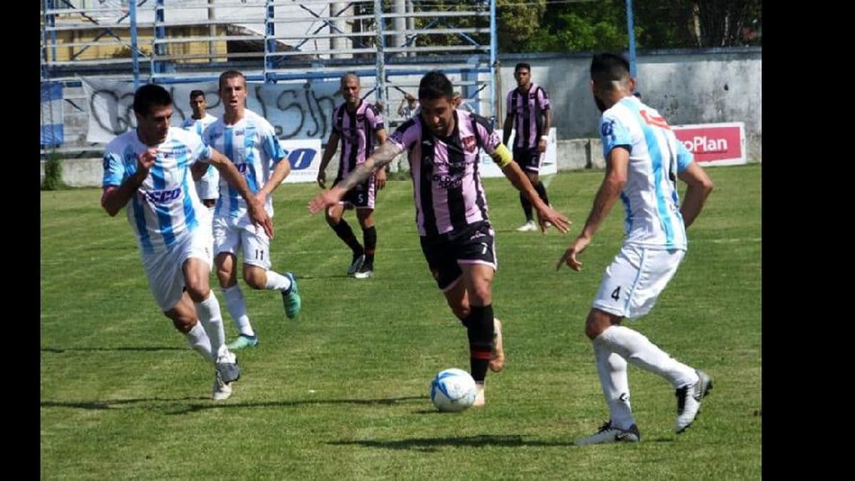 Douglas Haig cosechó un punto en Gualeguaychú al empatar sin goles con Juventud Unida