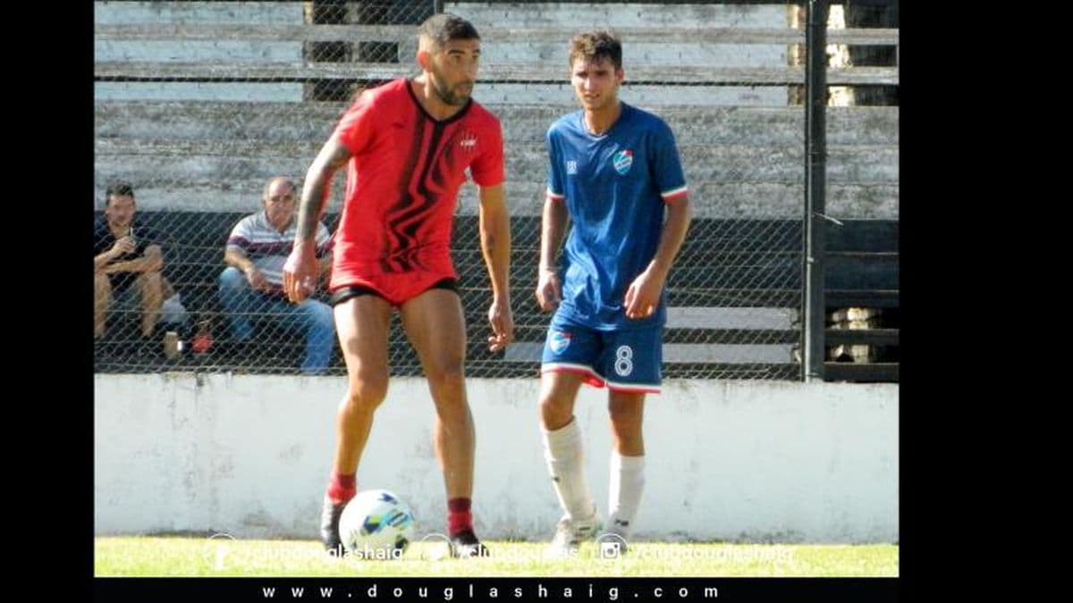 Douglas debuta esta noche ante Sportivo Las Parejas