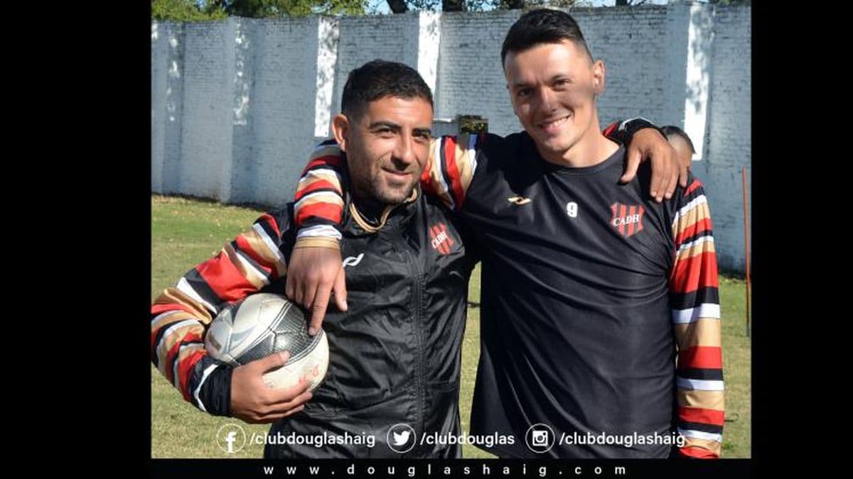 Douglas y su invicto se presentan esta tarde en Paraná frente a Atlético