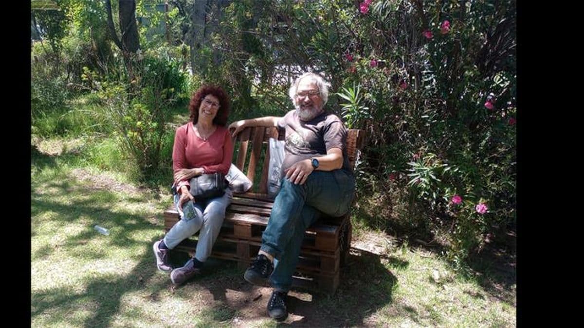 Presentarán el martes el libro "Poemas del mutuo amor"