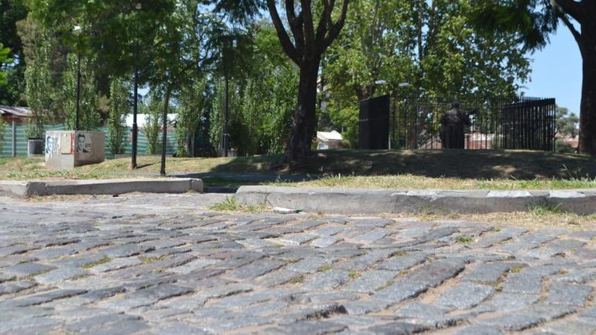 Fondos provinciales para adquirir luces de LED y reparar el adoquinado de calle España