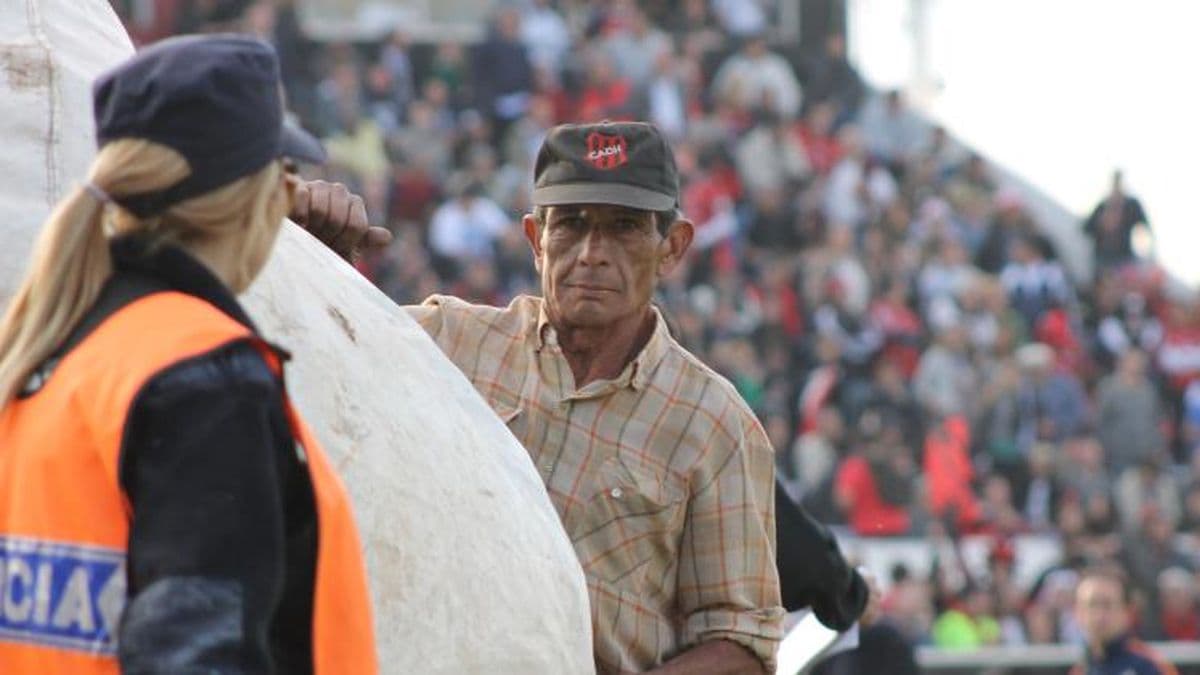 Dolor de los douglistas por la muerte de Roberto Gramajo
