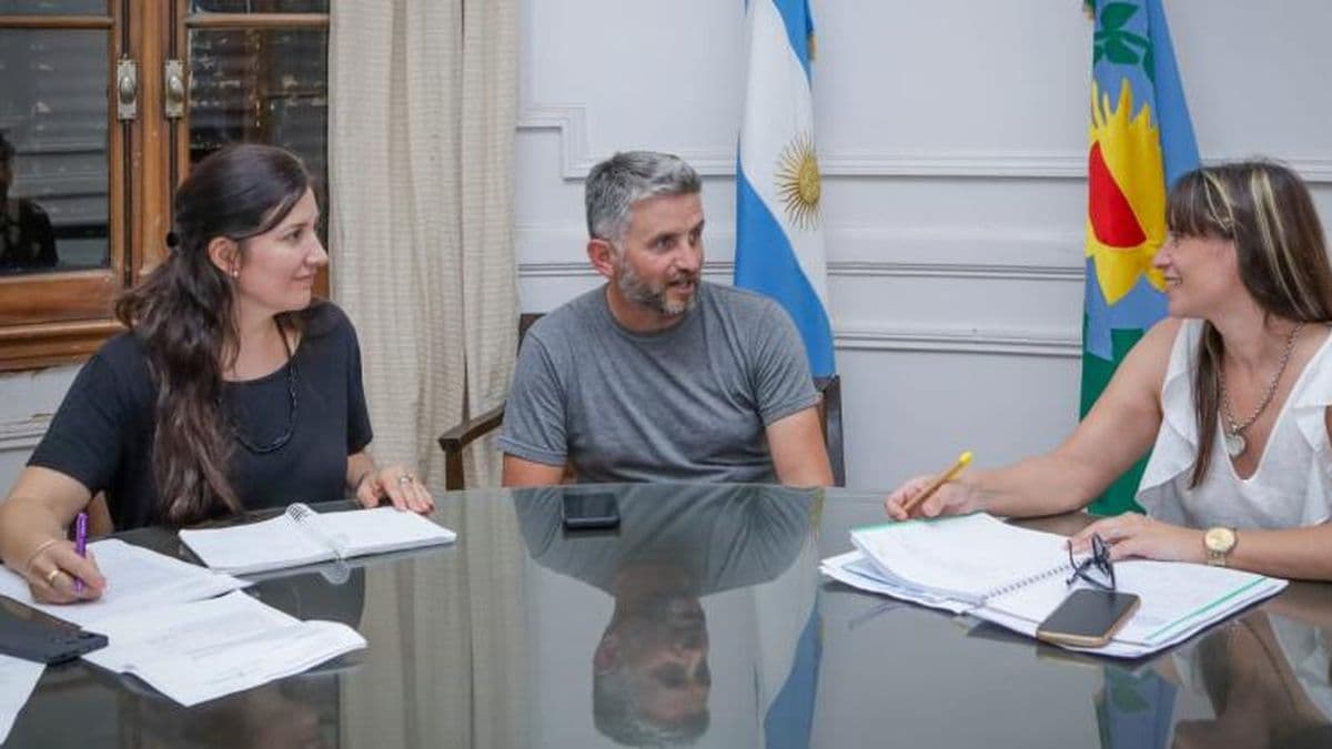Escuelas Abiertas en Verano: se realizó una reunión para avanzar en su implementación