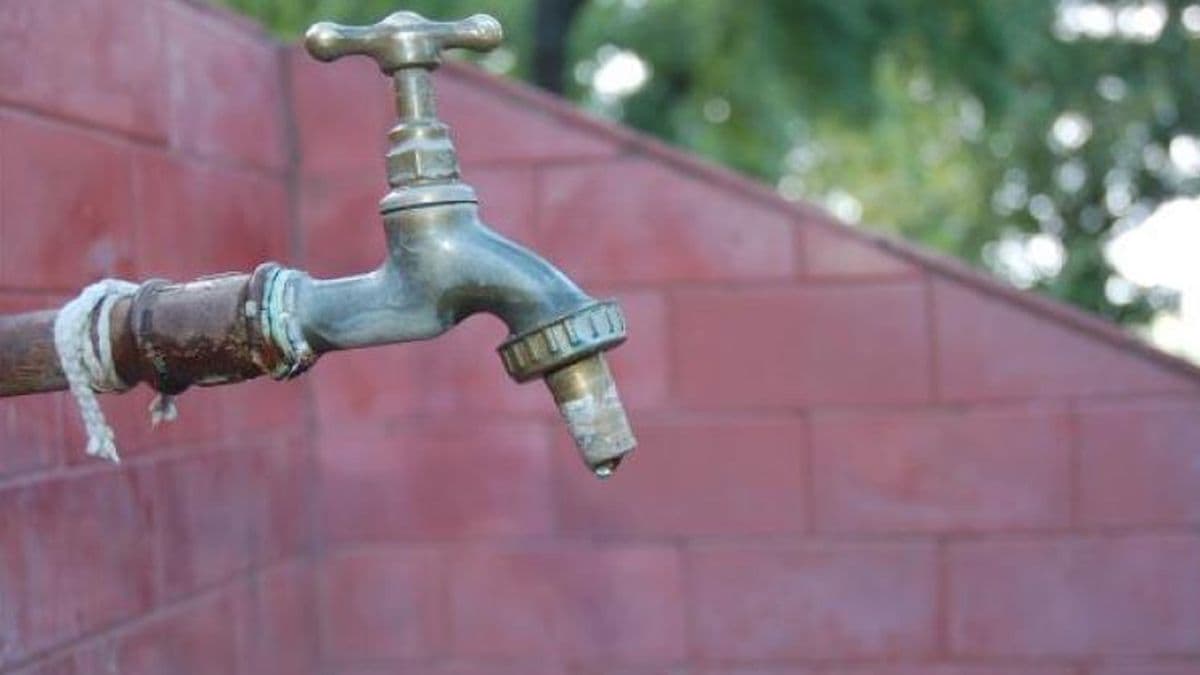Varios pozos de agua sin funcionar por lo cortes de luz nocturnos