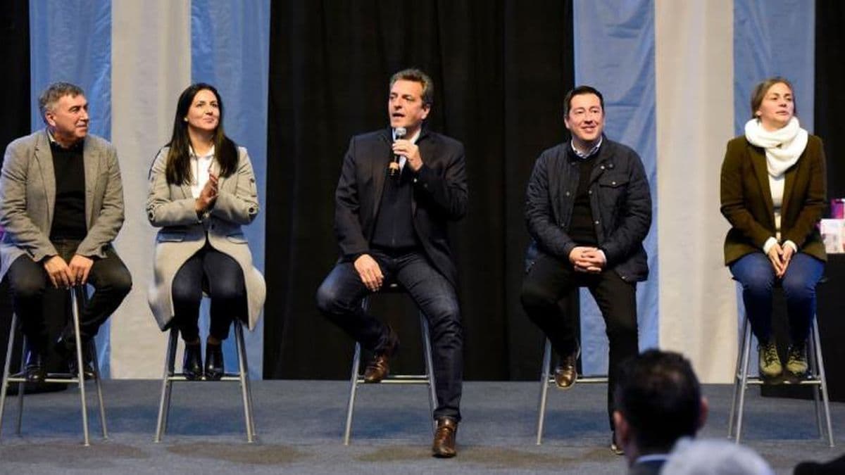 Massa: "Es momento de aportar soluciones"