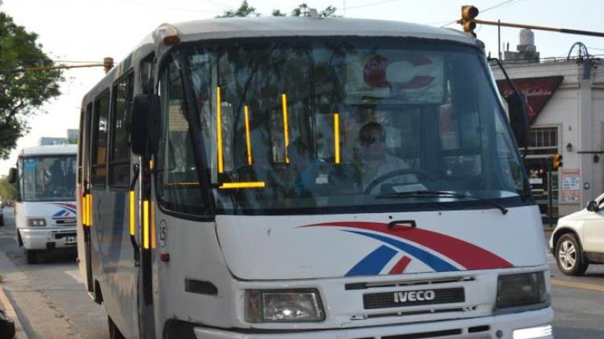 Si se levanta el paro, el transporte público será gratuito en las elecciones