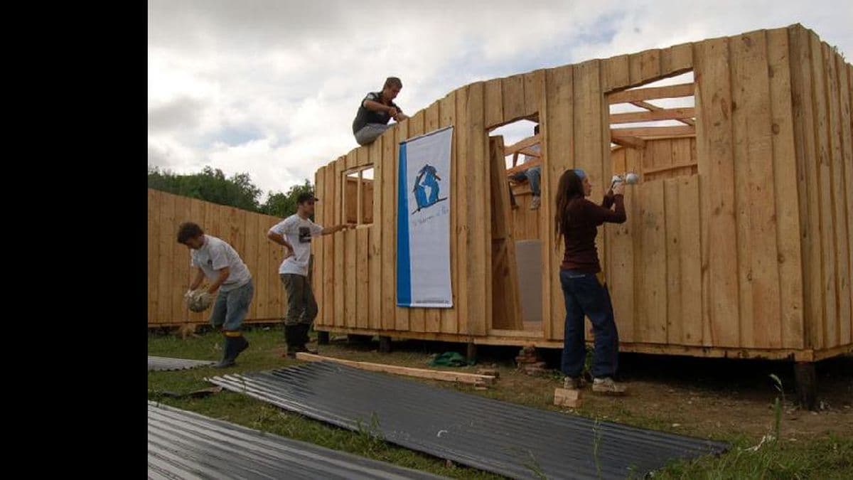 Serán más de 200 los voluntarios que estarán con la ONG Techo
