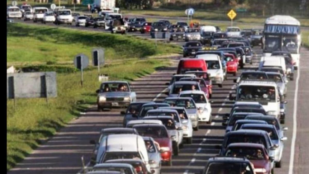 Rige restricción de tránsito pesado por rutas durante el fin de semana largo