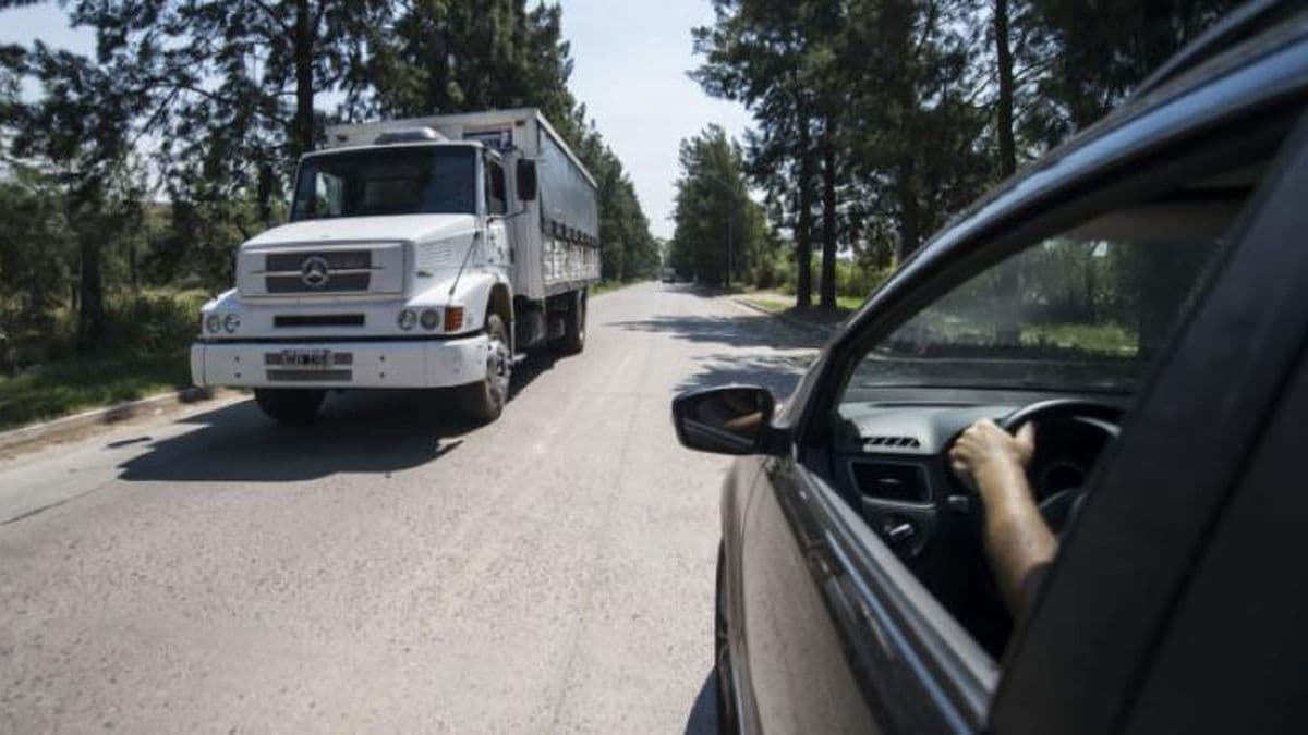 Fin de semana extra largo: 10 consejos para salir a la ruta