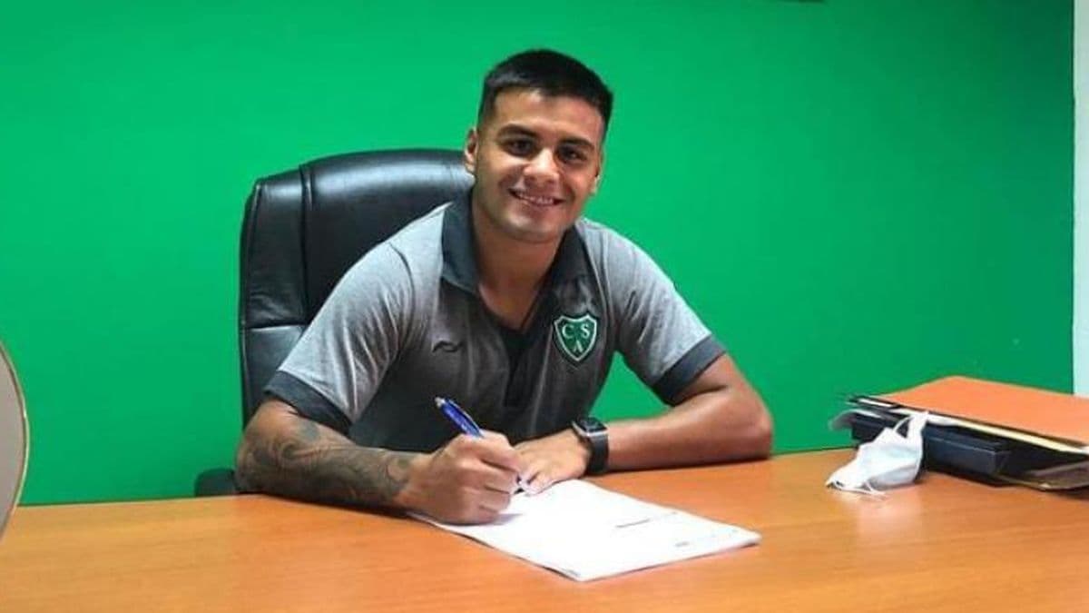 Yair Arismendi renovó su contrato con Sarmiento y seguirá en Primera