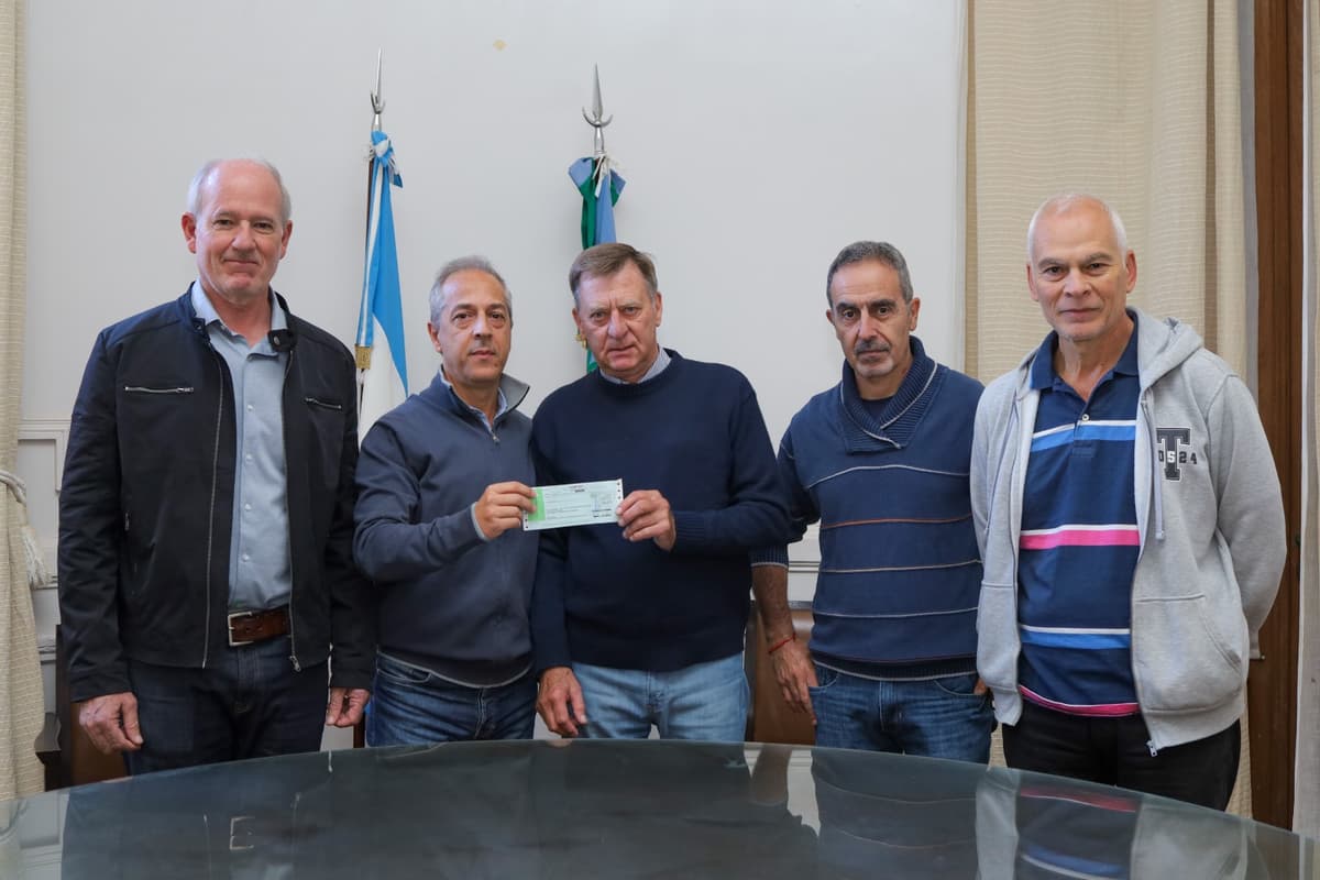El Municipio realizó una nueva entrega de fondos a Bomberos Voluntarios