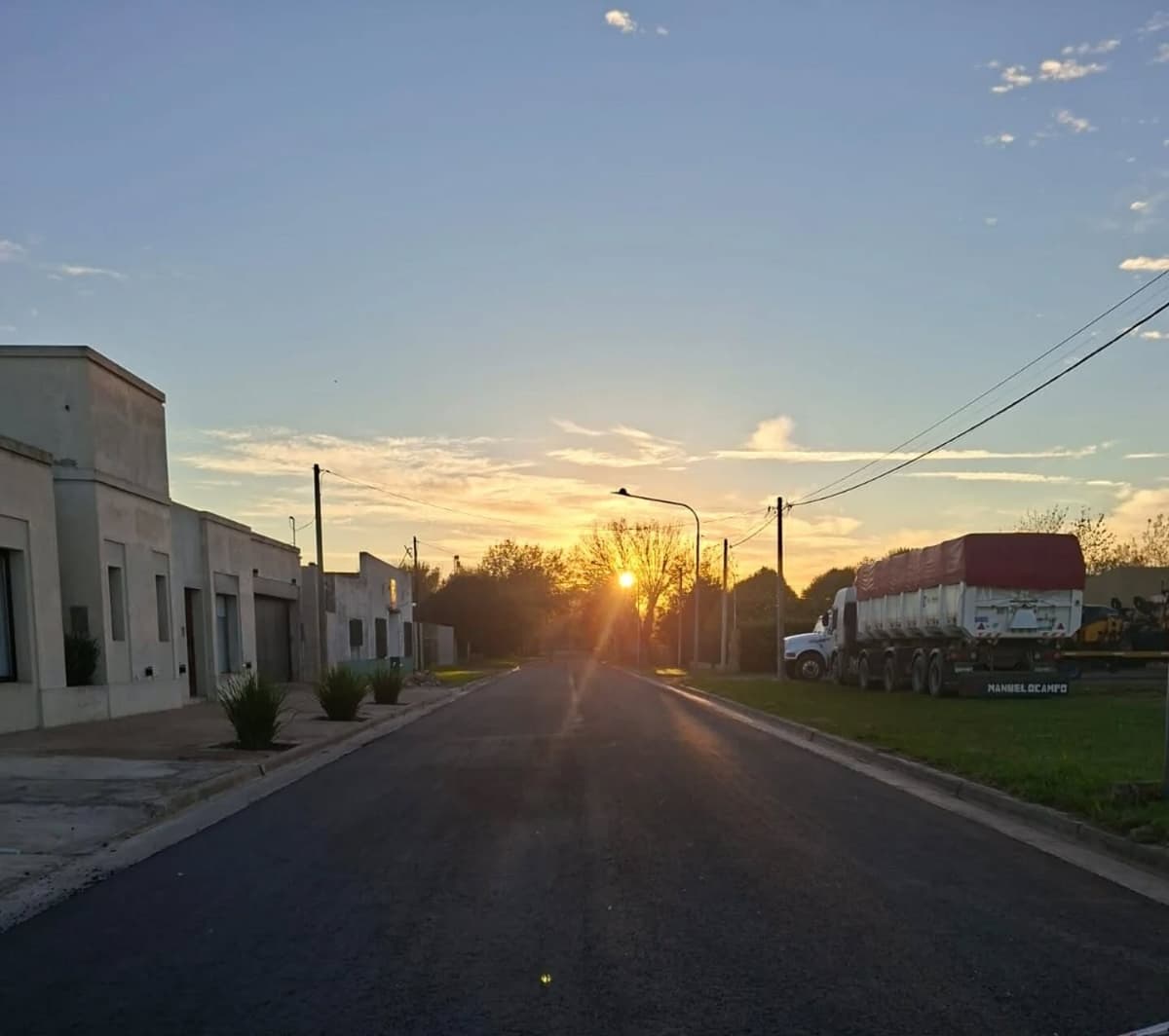 Avanzan obras de pavimento y bacheo en Manuel Ocampo y Pinzón