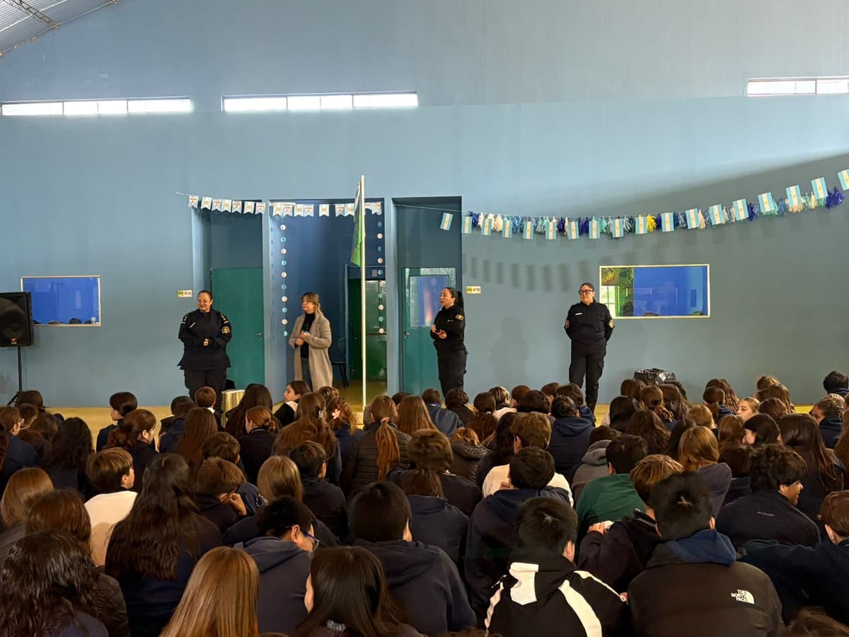 Charlas para prevenir la violencia en el noviazgo en escuelas de Pergamino