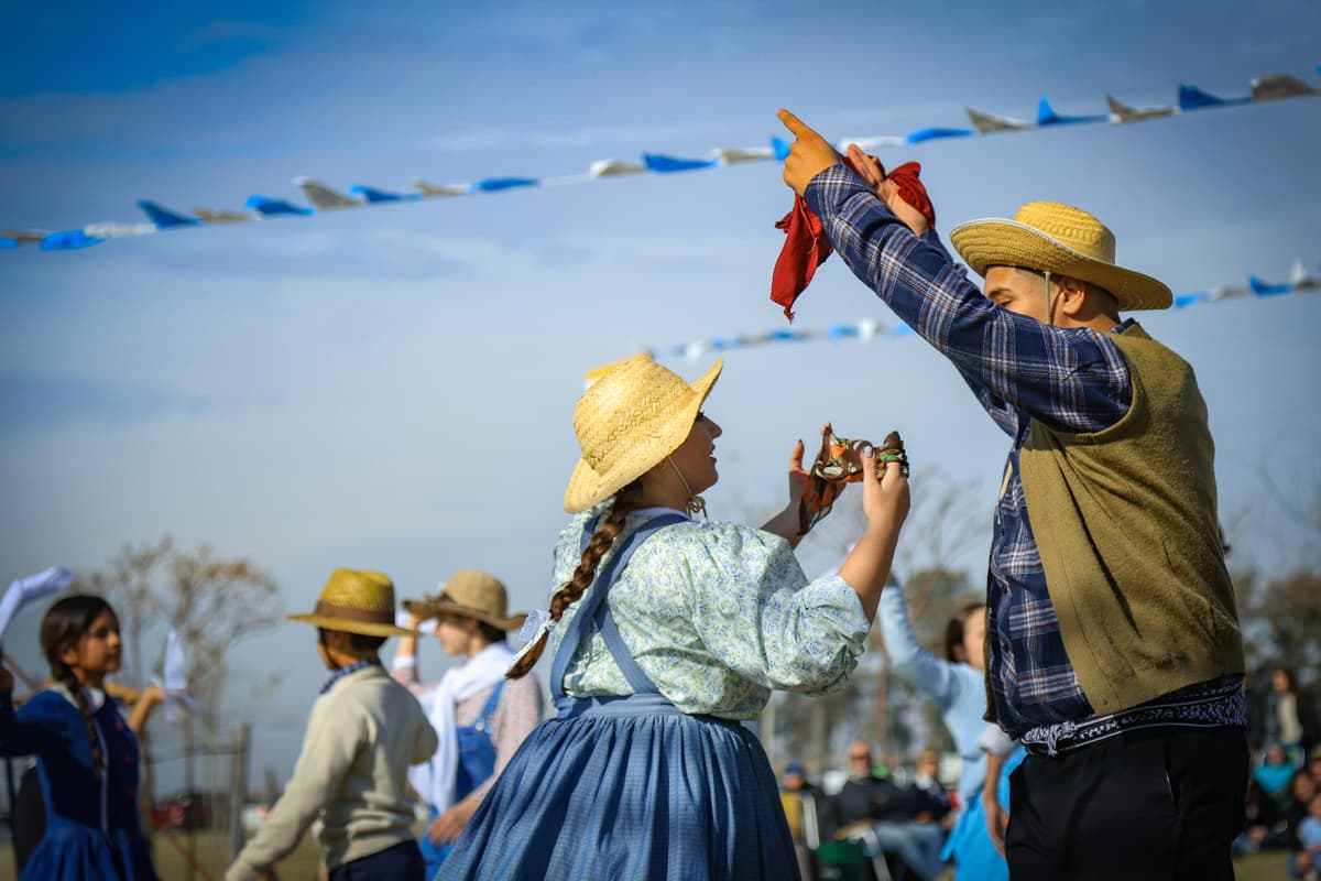 El sol acompañó y la Peña del 9 de Julio reunió a cientos de familias en una gran celebración de la Independencia