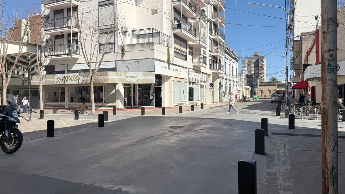Corte de tránsito en calle Dorrego por actividades educativas