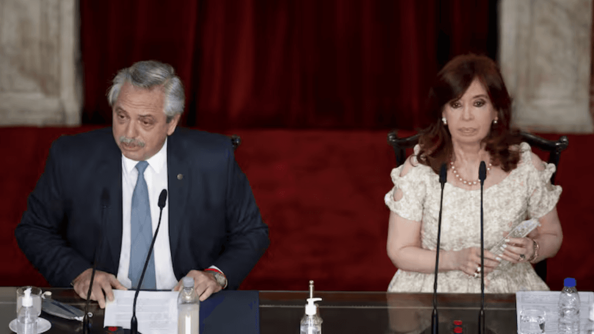 Alberto Fernández defendió a Kicillof y cuestionó al kirchnerismo: "Cristina no es mi jefa política"