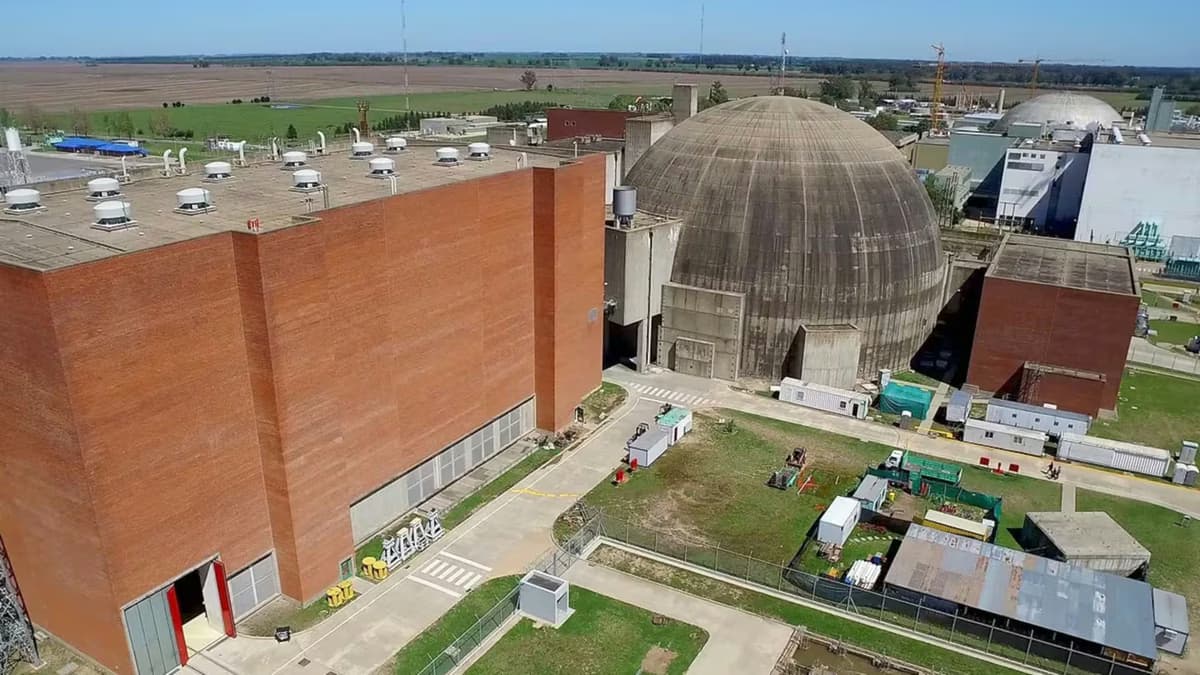 Zárate: El Gobierno avanza con la privatización parcial de Nucleoeléctrica y fija un plazo de un año
