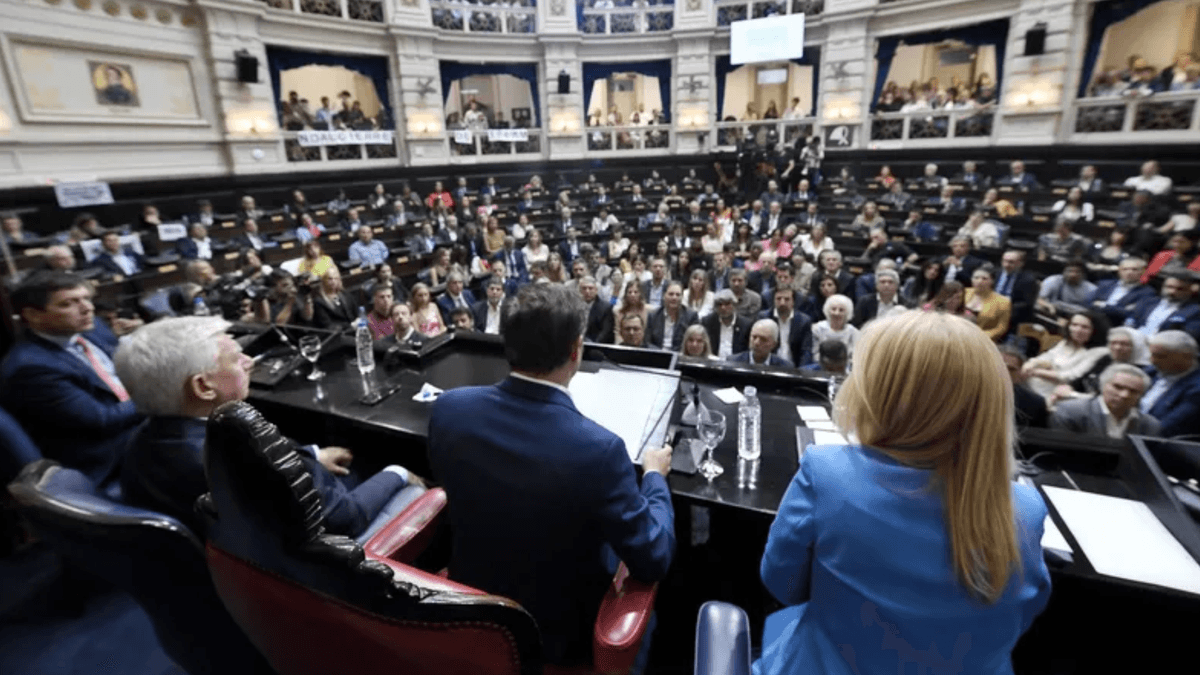 Axel Kicillof y su apertura de sesiones: La Provincia frente a su propio laberinto electoral