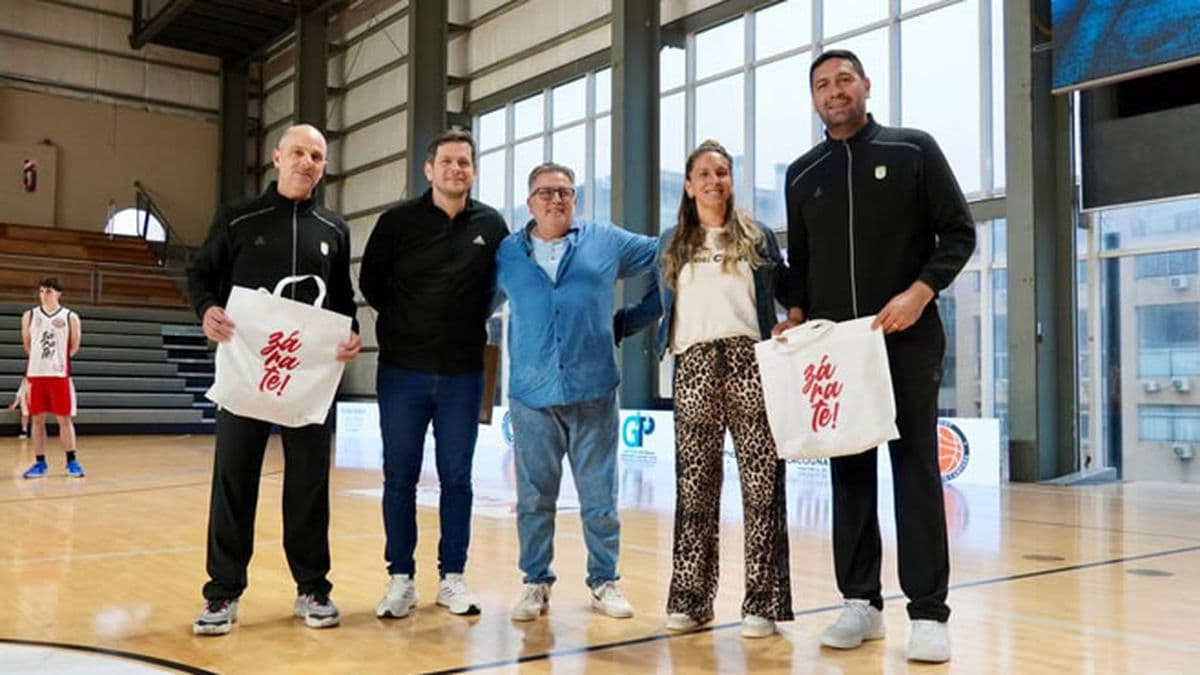 Zárate reconoció a la Selección Argentina U17 de básquetbol que dirige Leo Gutiérrez en el Espacio DAM