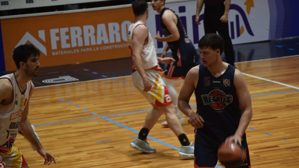 San Nicolás: Arrancan las semifinales de básquetbol del Clausura: duelos clave esta noche en la Primera local