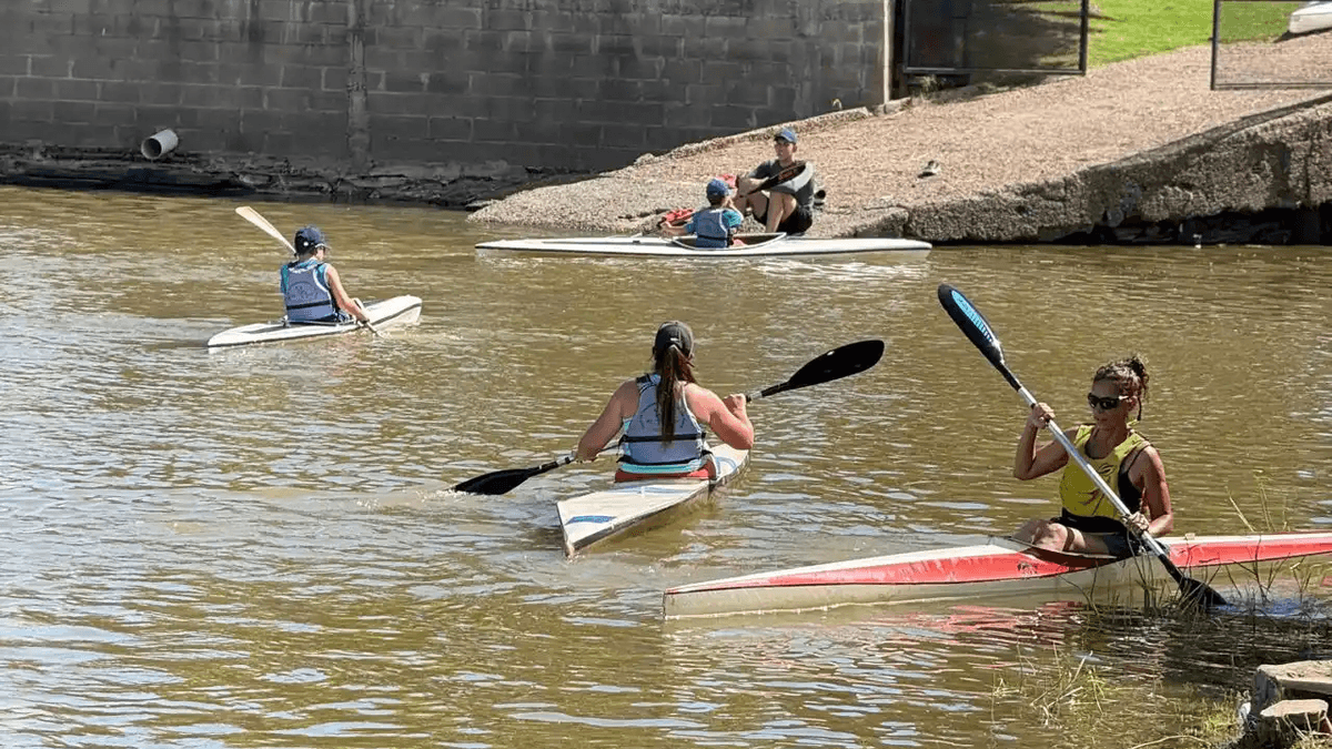 San Pedro: Conflicto en el canotaje de Pescadores, deportistas y profesores denuncian decisiones sin diálogo