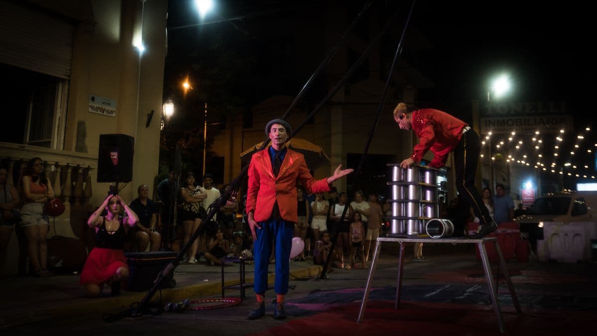 Baile, circo y música en vivo en San Pedro: agenda gratuita para el fin de semana en el Centro de Comercio